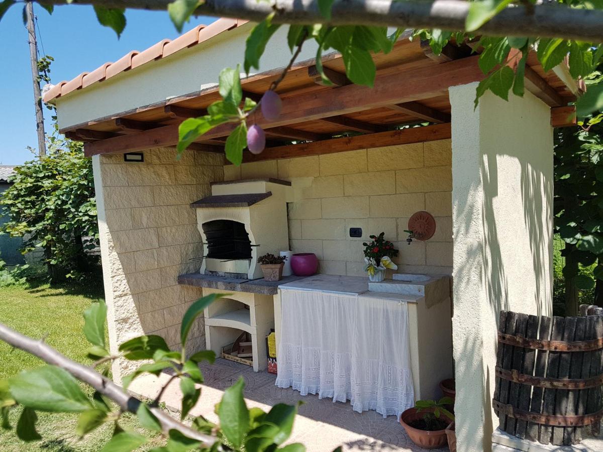 Appartamenti Ca'Melia Sarzana Exterior photo