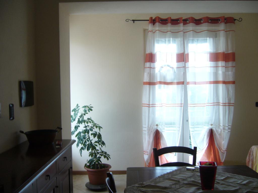 Appartamenti Ca'Melia Sarzana Room photo