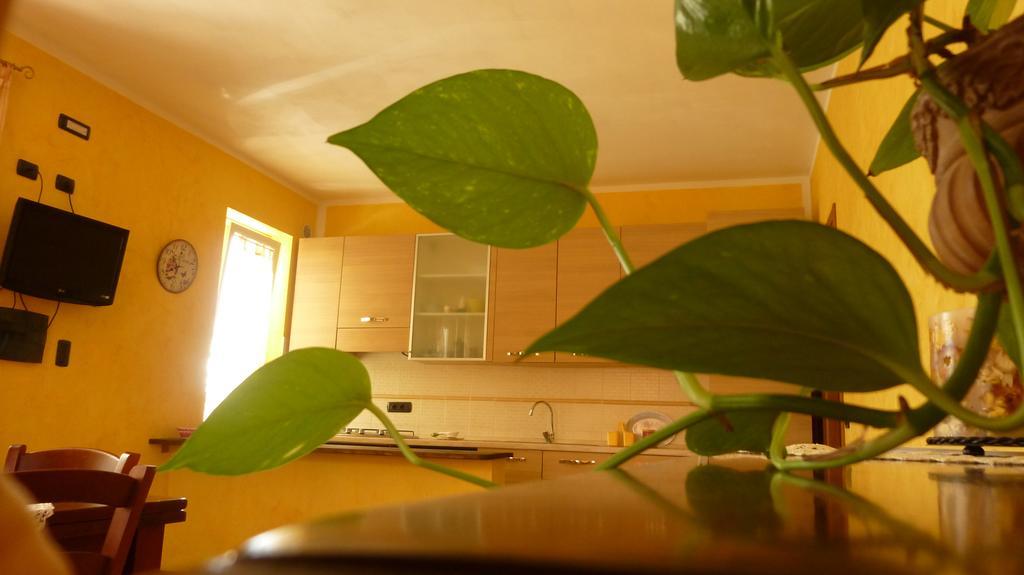 Appartamenti Ca'Melia Sarzana Room photo